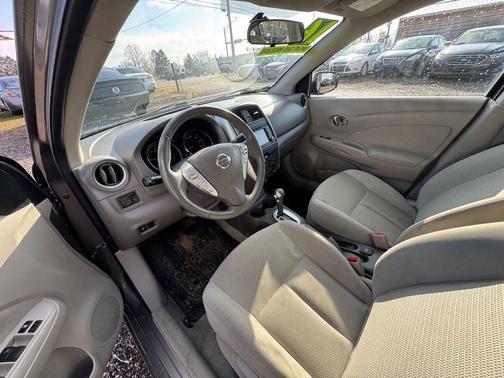 2016 Nissan Versa 1.6 S
