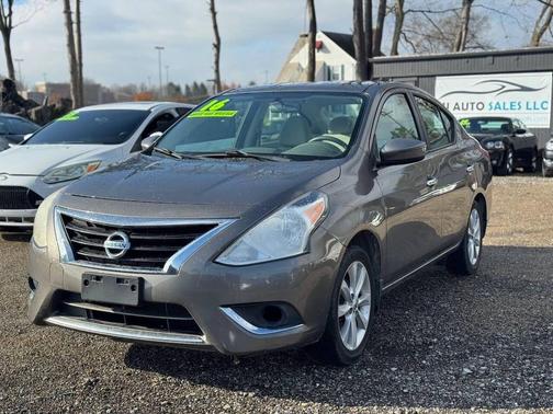 2016 Nissan Versa 1.6 S