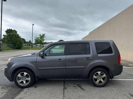 Modern Steel Metallic 2014 Honda Pilot EX-L