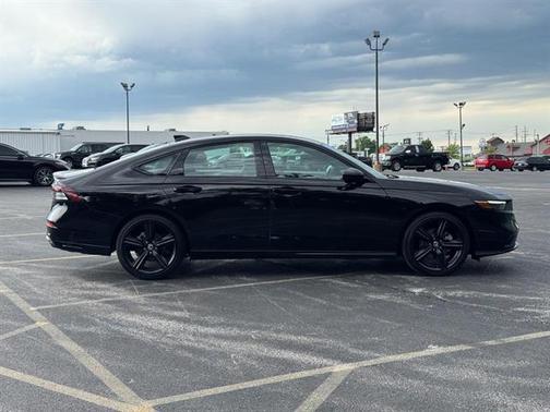 Crystal Black Pearl 2025 Honda Accord Hybrid Sport-L