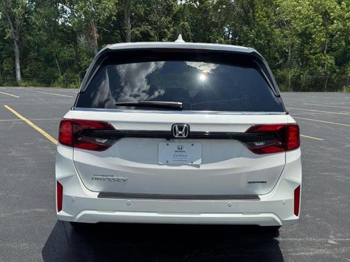 2025 Honda Odyssey Touring