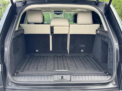 2022 Land Rover Range Rover Sport HSE Silver Edition