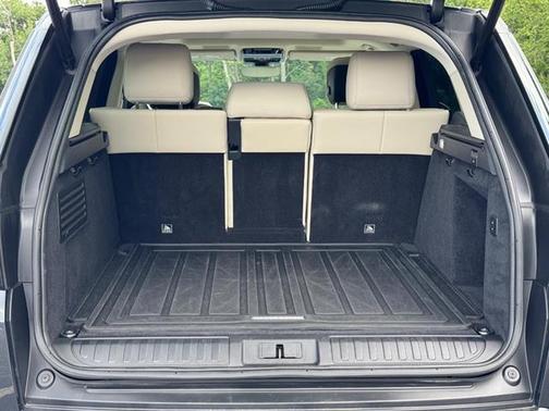 2022 Land Rover Range Rover Sport HSE Silver Edition