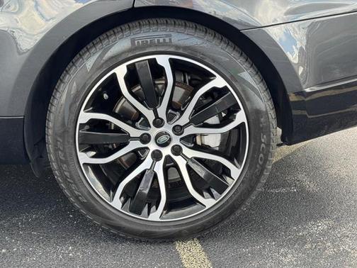 2022 Land Rover Range Rover Sport HSE Silver Edition
