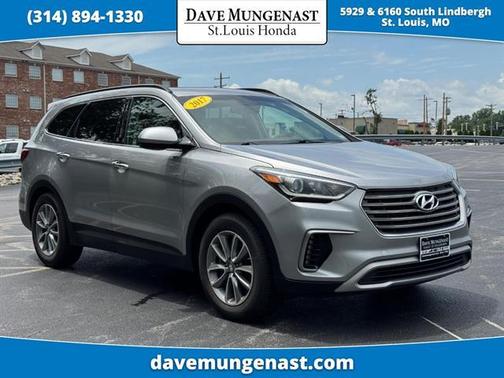 2017 Hyundai SANTA FE SE