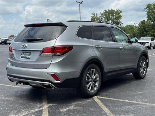 2017 Hyundai SANTA FE SE