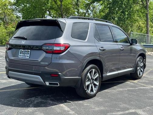 Modern Steel Metallic 2025 Honda Pilot Touring