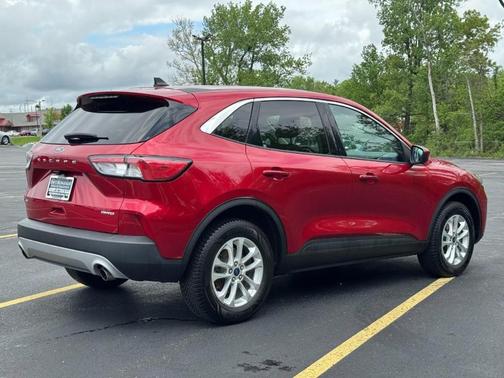 2021 Ford Escape SE