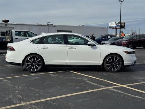 2025 Honda Accord Hybrid Touring