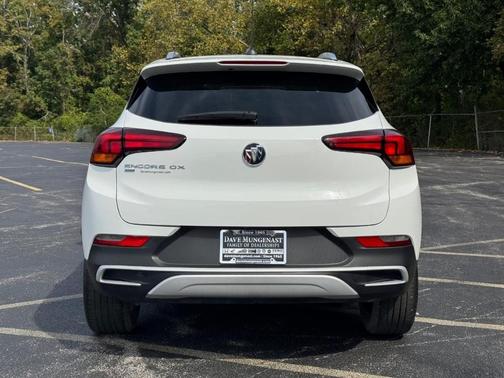 2022 Buick Encore GX Select
