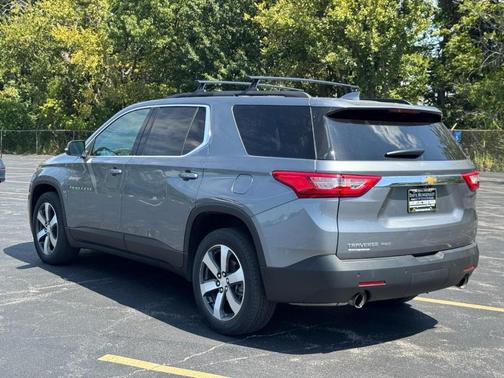 2021 Chevrolet Traverse LT Leather