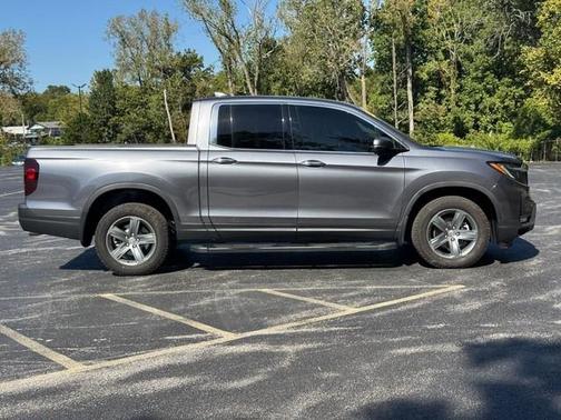 Modern Steel Metallic 2023 Honda Ridgeline RTL-E