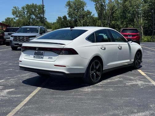 Platinum White Pearl 2023 Honda Accord Hybrid Sport