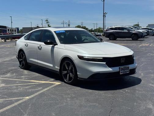 Platinum White Pearl 2023 Honda Accord Hybrid Sport