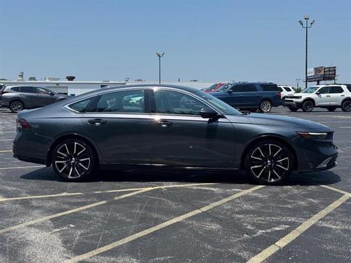 2023 Honda Accord Hybrid Touring