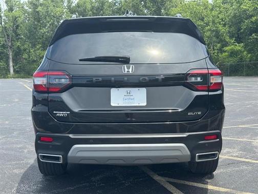 2023 Honda Pilot Elite