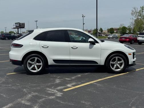 2019 Porsche Macan Base