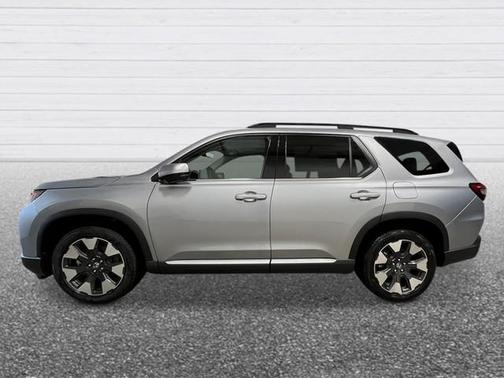 Solar Silver Metallic 2026 Honda Pilot Elite