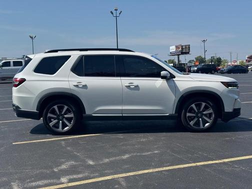 2025 Honda Pilot Touring