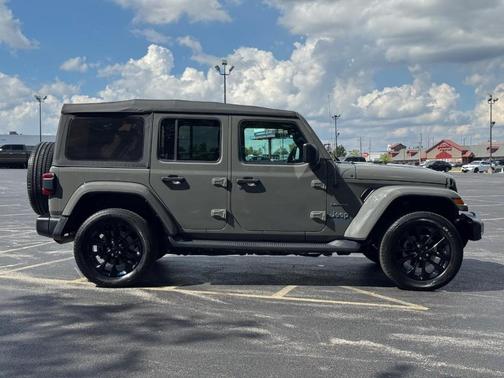 2022 Jeep Wrangler Unlimited 4xe Sahara