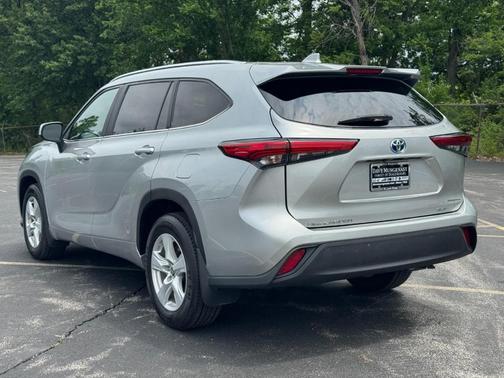 2021 Toyota Highlander Hybrid LE