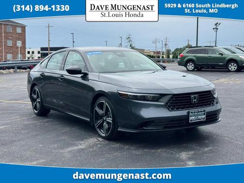 Meteorite Gray Metallic 2026 Honda Accord SE