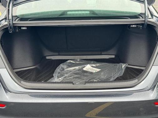Meteorite Gray Metallic 2026 Honda Accord SE