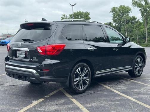 2020 Nissan Pathfinder Platinum