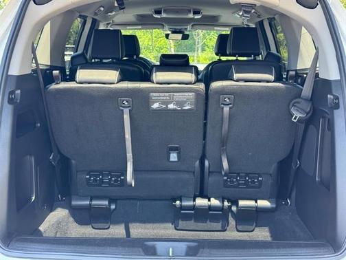 Platinum White Pearl 2024 Honda Odyssey Elite