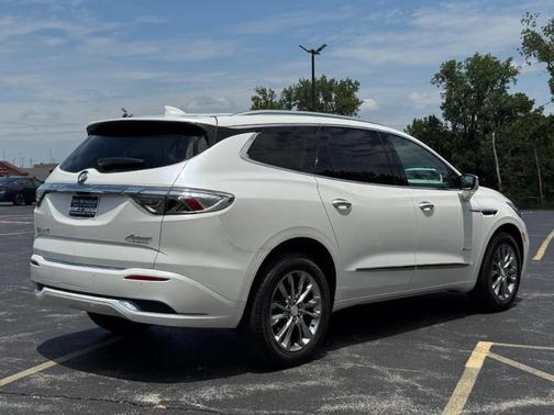 2022 Buick Enclave Avenir