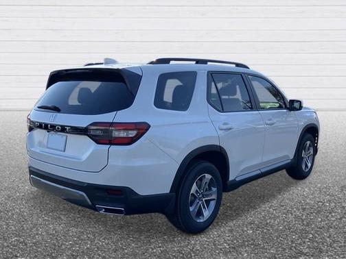 Platinum White Pearl 2026 Honda Pilot EX-L