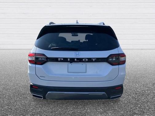 Platinum White Pearl 2026 Honda Pilot EX-L