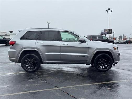 2020 Jeep Grand Cherokee Altitude