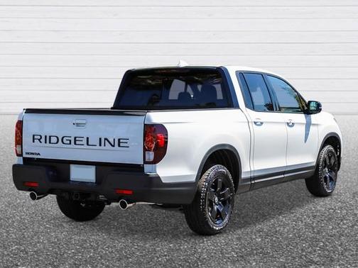 Platinum White Pearl 2026 Honda Ridgeline Black Edition