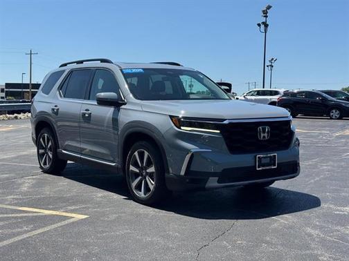Sonic Gray Pearl 2025 Honda Pilot Touring