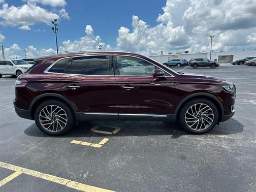 2020 Lincoln Nautilus Reserve