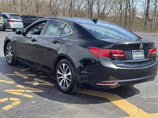 2017 Acura TLX w/Technology Package