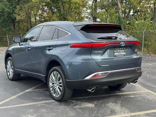2022 Toyota Venza XLE