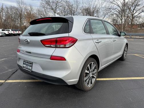 2018 Hyundai Elantra GT Base