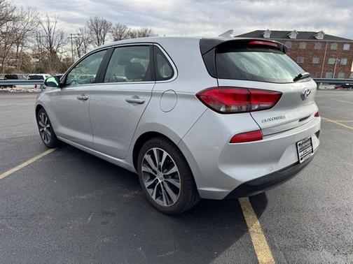 2018 Hyundai Elantra GT Base