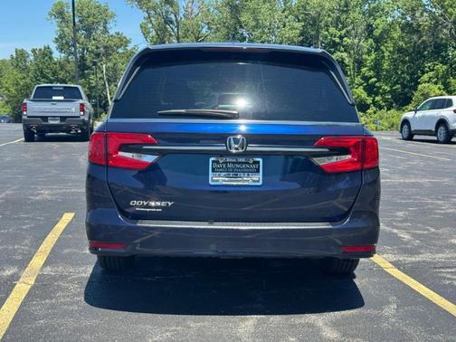 Obsidian Blue Pearl 2023 Honda Odyssey EX-L