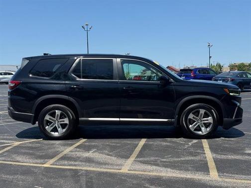 2023 Honda Pilot EX-L 8-Passenger