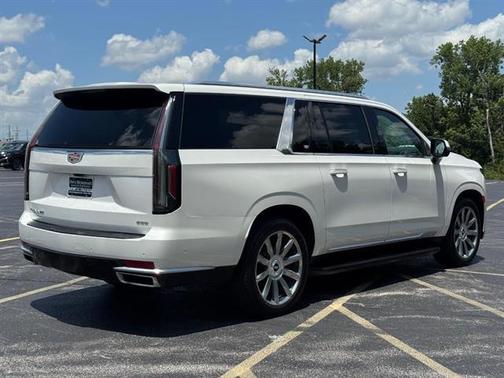 2023 Cadillac Escalade ESV Premium Luxury Platinum