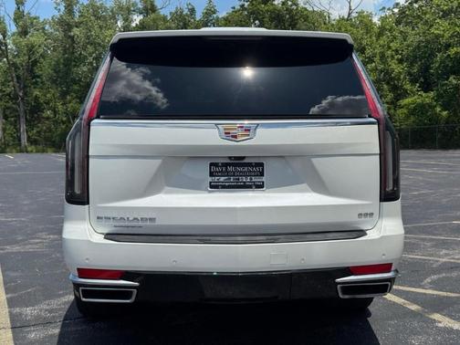 2023 Cadillac Escalade ESV Premium Luxury Platinum