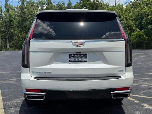 2023 Cadillac Escalade ESV Premium Luxury Platinum