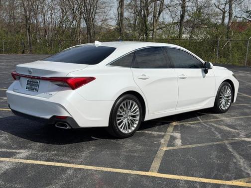 Wind Chill Pearl 2019 Toyota Avalon Limited