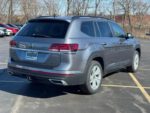 2022 Volkswagen Atlas 3.6L SE w/Technology