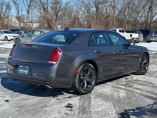 2022 Chrysler 300 S