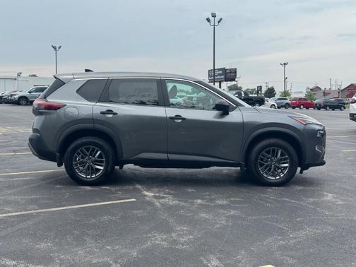 Gun Metallic 2023 Nissan Rogue S