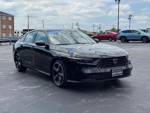 Crystal Black Pearl 2026 Honda Accord SE
